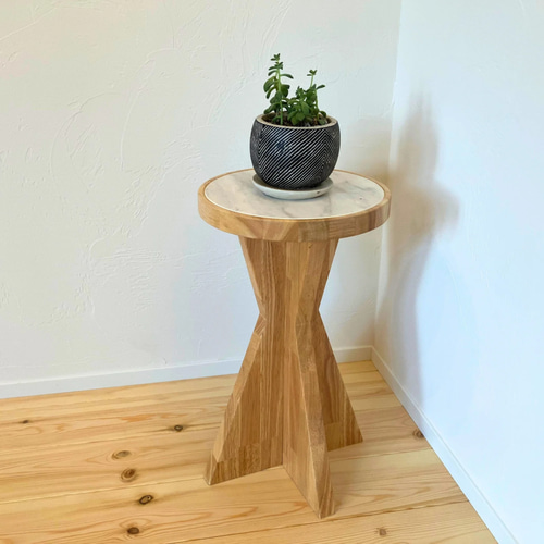 ロイヤルオークのスツール（大理石調仕上） 椅子（チェアー