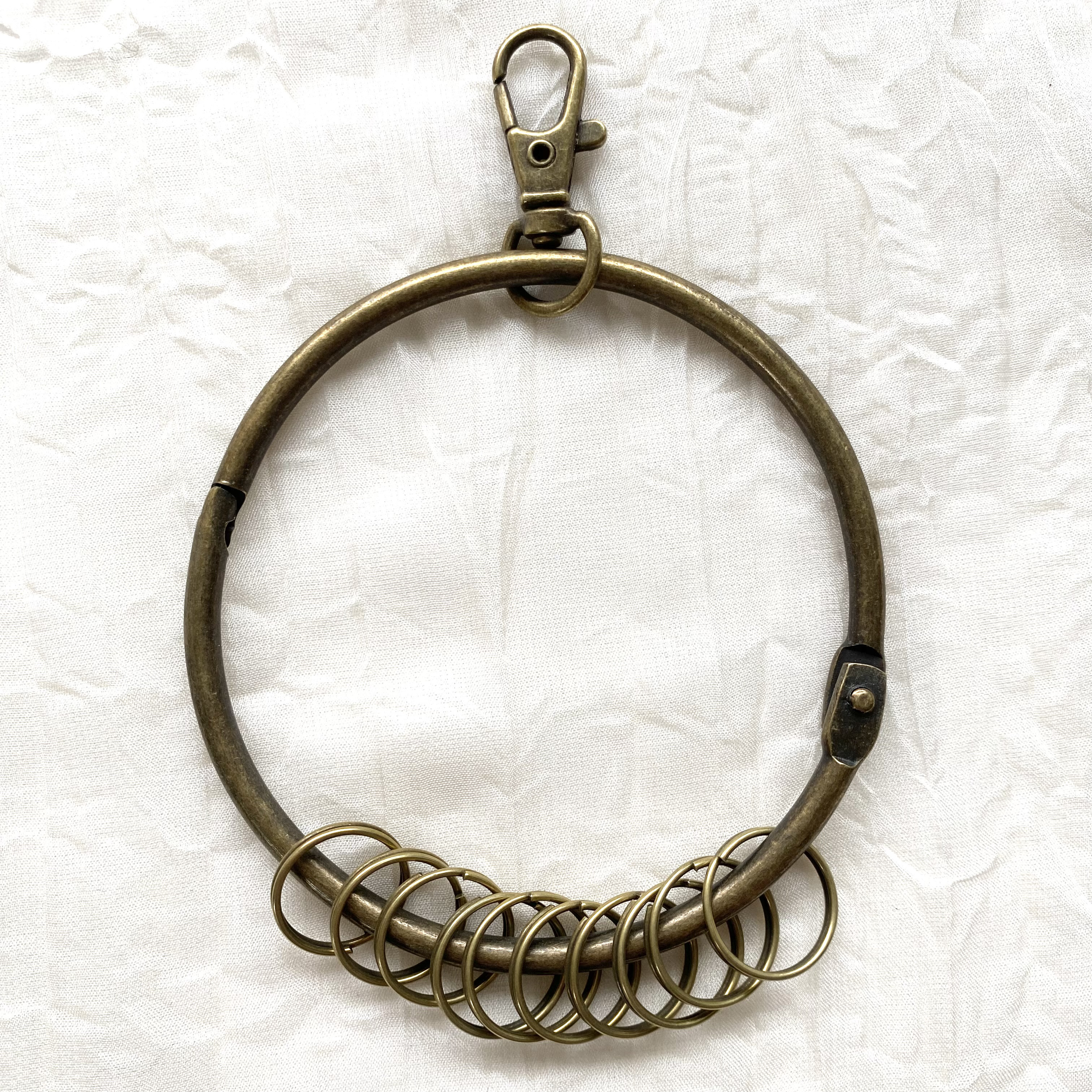 キーホルダー・キーリング RUBATI Conch Whistle Keychain Cream シャックル キーホルダー シュリンクレザー
