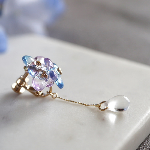 ✩.*˚こひなちさん専用♡空と太陽。 ピアス イヤリング 雨上がりの紫陽花ピアス/イヤリング ピアス（スタッド・一粒