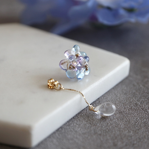 ✩.*˚こひなちさん専用♡空と太陽。 ピアス イヤリング 雨上がりの紫陽花ピアス/イヤリング ピアス（スタッド・一粒