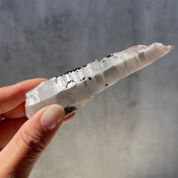 【内モンゴル産 クォーツ】② 水晶 鉱物 天然石 人気・おすすめ｜省スペース設計・旅行向けにおすすめ 公式 プライバシー配送 日本発送・保証書付き商品