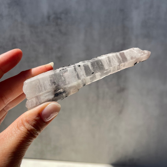 【内モンゴル産 クォーツ】② 水晶 鉱物 天然石 人気・おすすめ｜省スペース設計・旅行向けにおすすめ 公式 プライバシー配送 日本発送・保証書付き商品