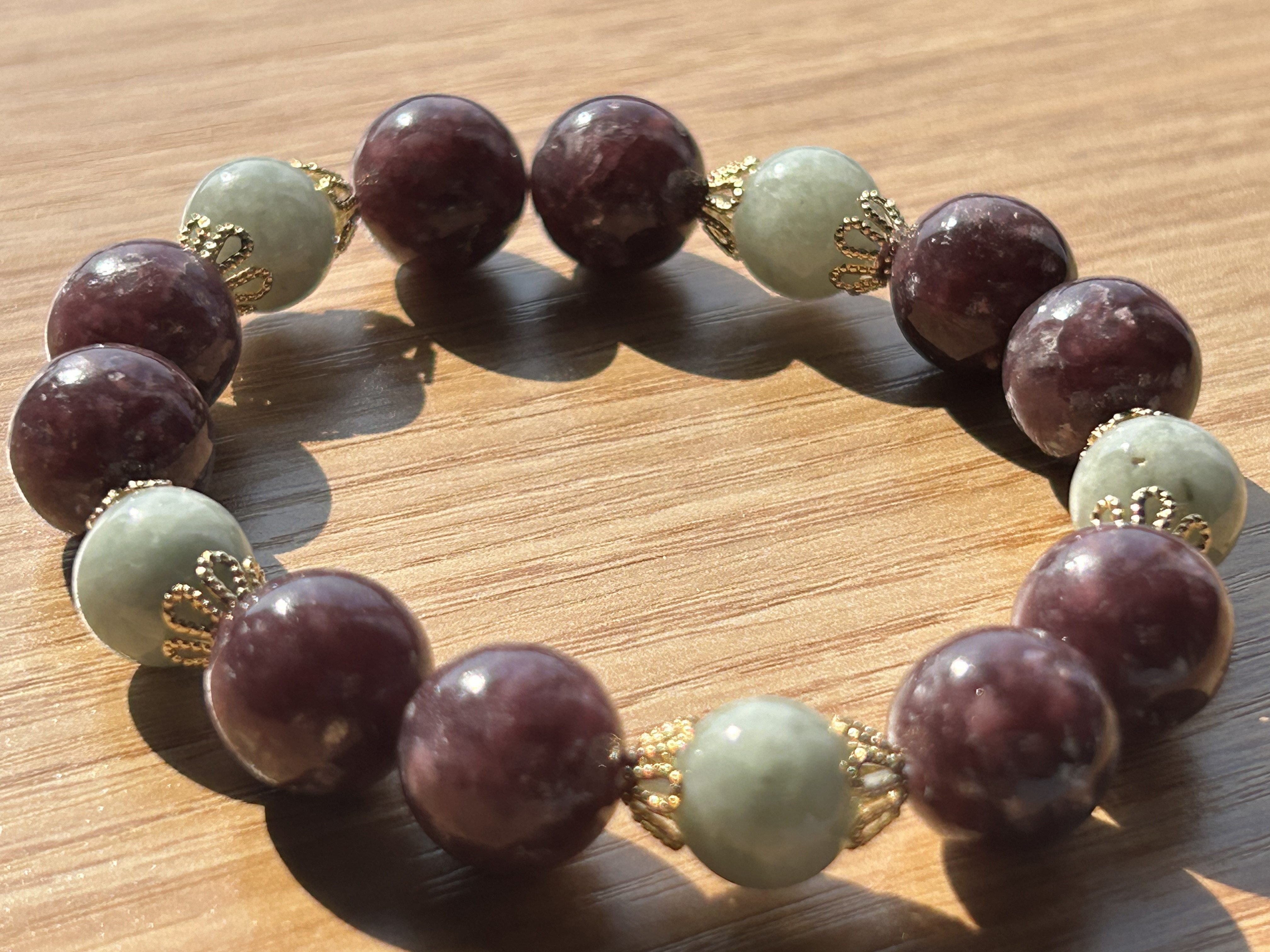 目標達成をもたらす天然石ブレスレット