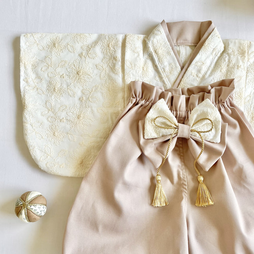 特集掲載】ベビー袴 レース花柄白×くすみピンク お食い初め 100