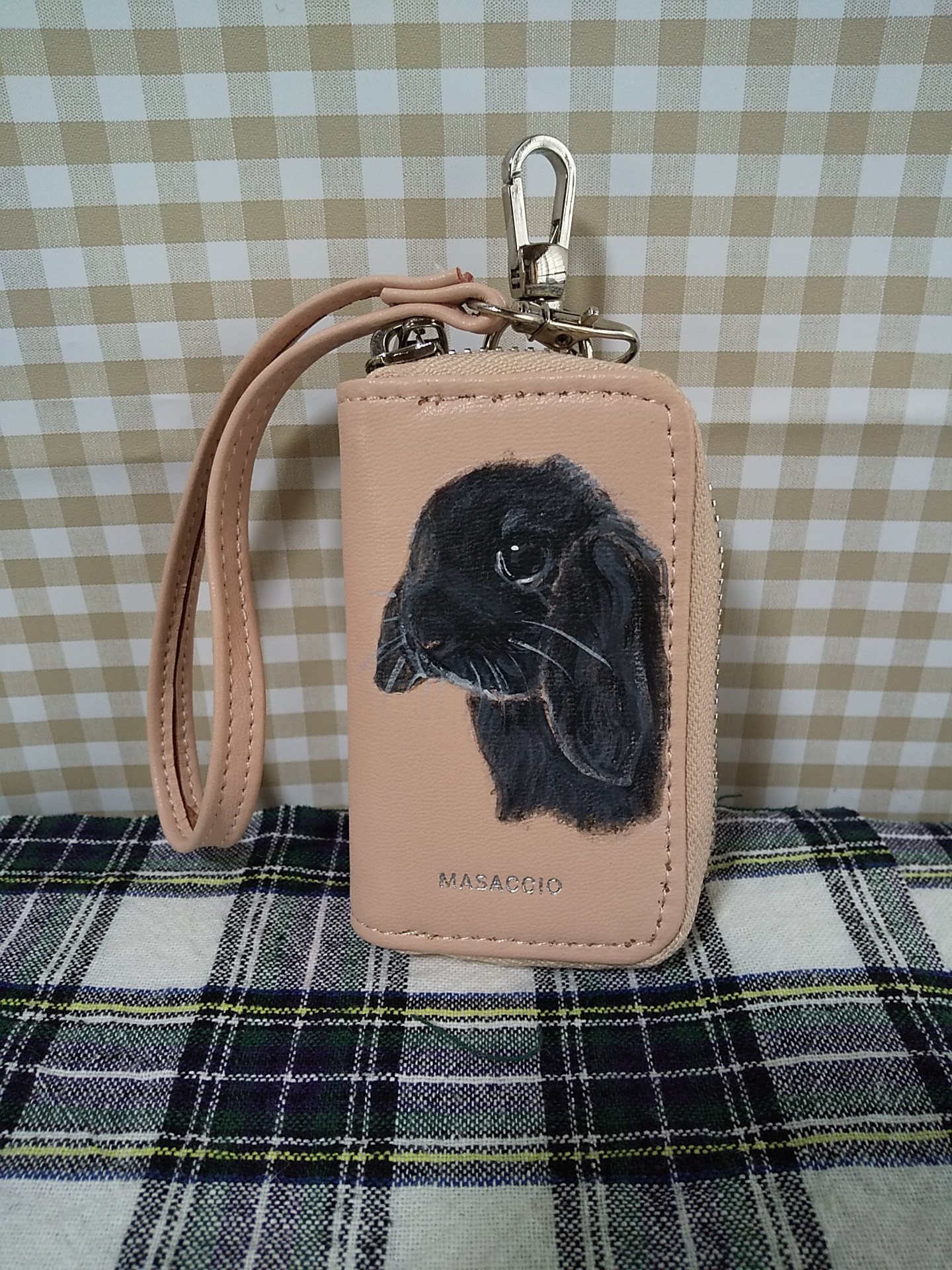 R-738  手描き　うさぎのキーケースです