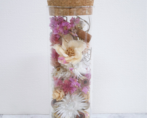 ドライフラワーアレンジメント ガラスジャー 簡単】ドライフラワーで作るガラスボトルアレンジ - YouTube