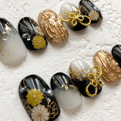 カラー変更無料 】ネイルチップ〔 mikke. 〕 / 和風 和装 袴 成人式  