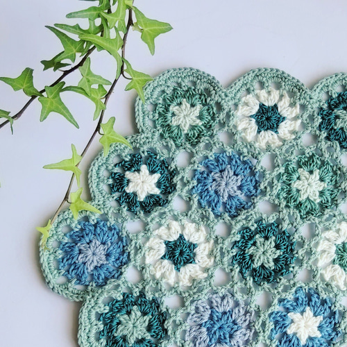 かぎ編みマルチカバー（展示品） 1回完結レッスン】花モチーフマルチカバーの作り方［PDF編み図付