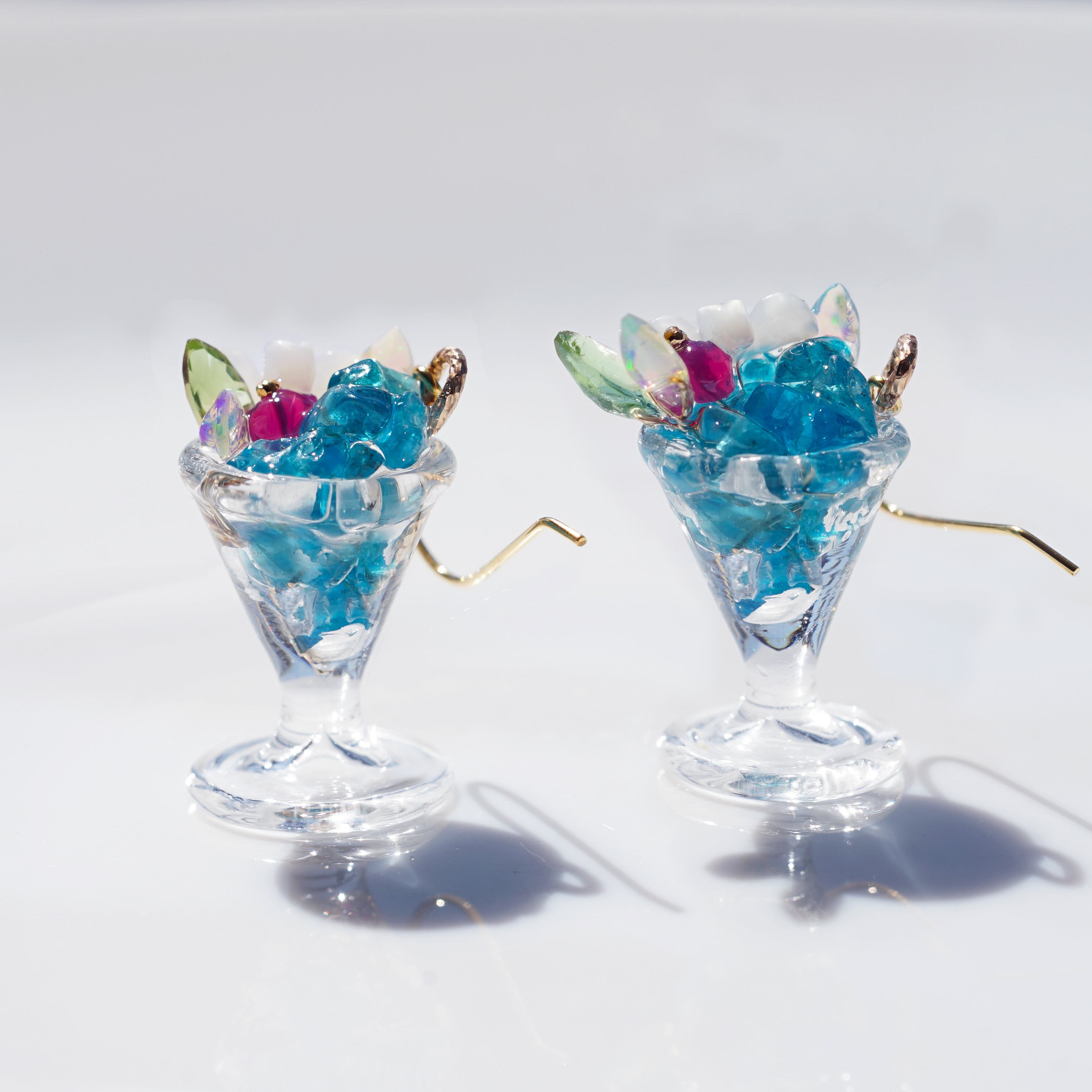 宝石のブルーハワイピアス・オパール、ルビー、アパタイト・サージカルステンレス　～Jewel Blue Hawaii