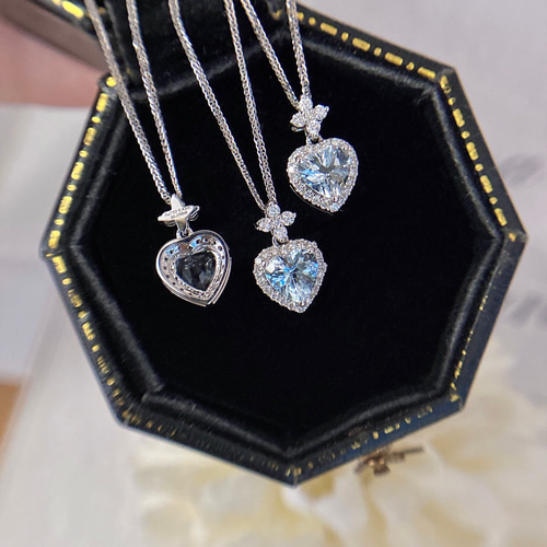 ハート形 天然ダイヤモンド付きアクアマリンペンダントk18 ネックレス  