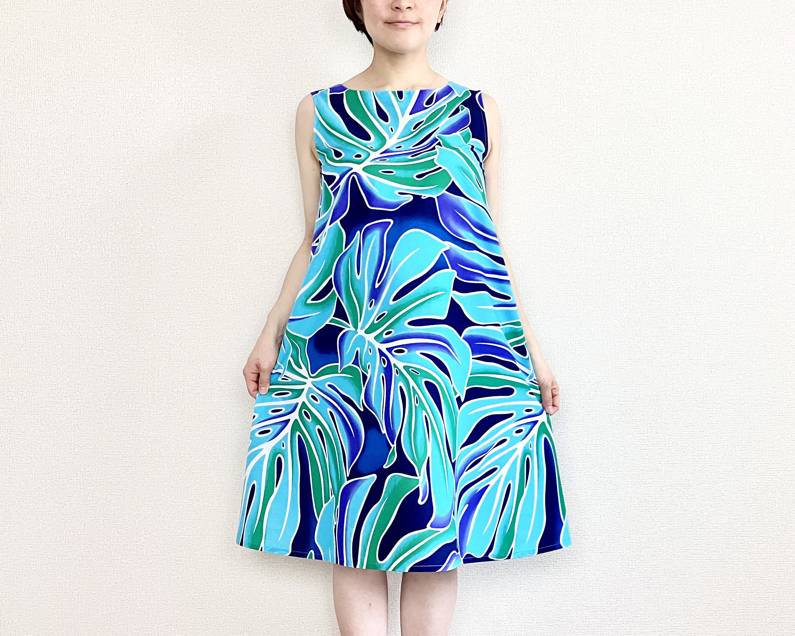 【ハワイアンファブリック】 大きなモンステラのフレアワンピース【S~3L】