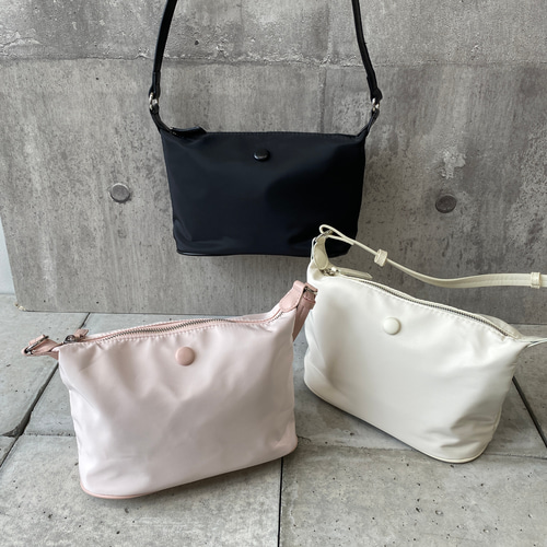 TOMORROWLAND シュリンクレザー ミニショルダーバッグ｜トゥモローランド 公式通販 ミニショルダーバッグ TOMORROWLAND ナイロン レザー ショルダーバッグ