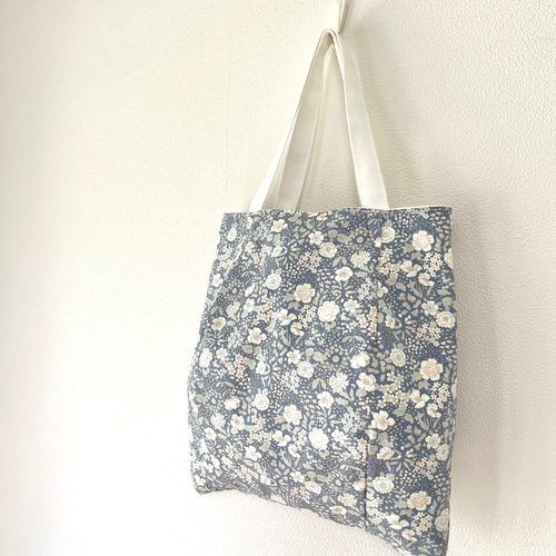 リネンふっくら樽みたいな形のトートバッグ(リバーシブル 小花柄