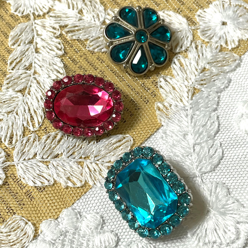 アンティーク　ボタン額入 Amazon | コンチョ ボタン 12個セット ねじ式 アンティーク