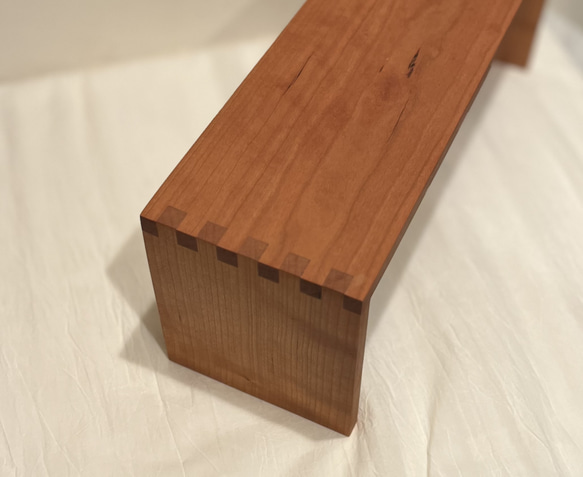 ブラックチェリー無垢材コの字ラック二段 3枚目の画像