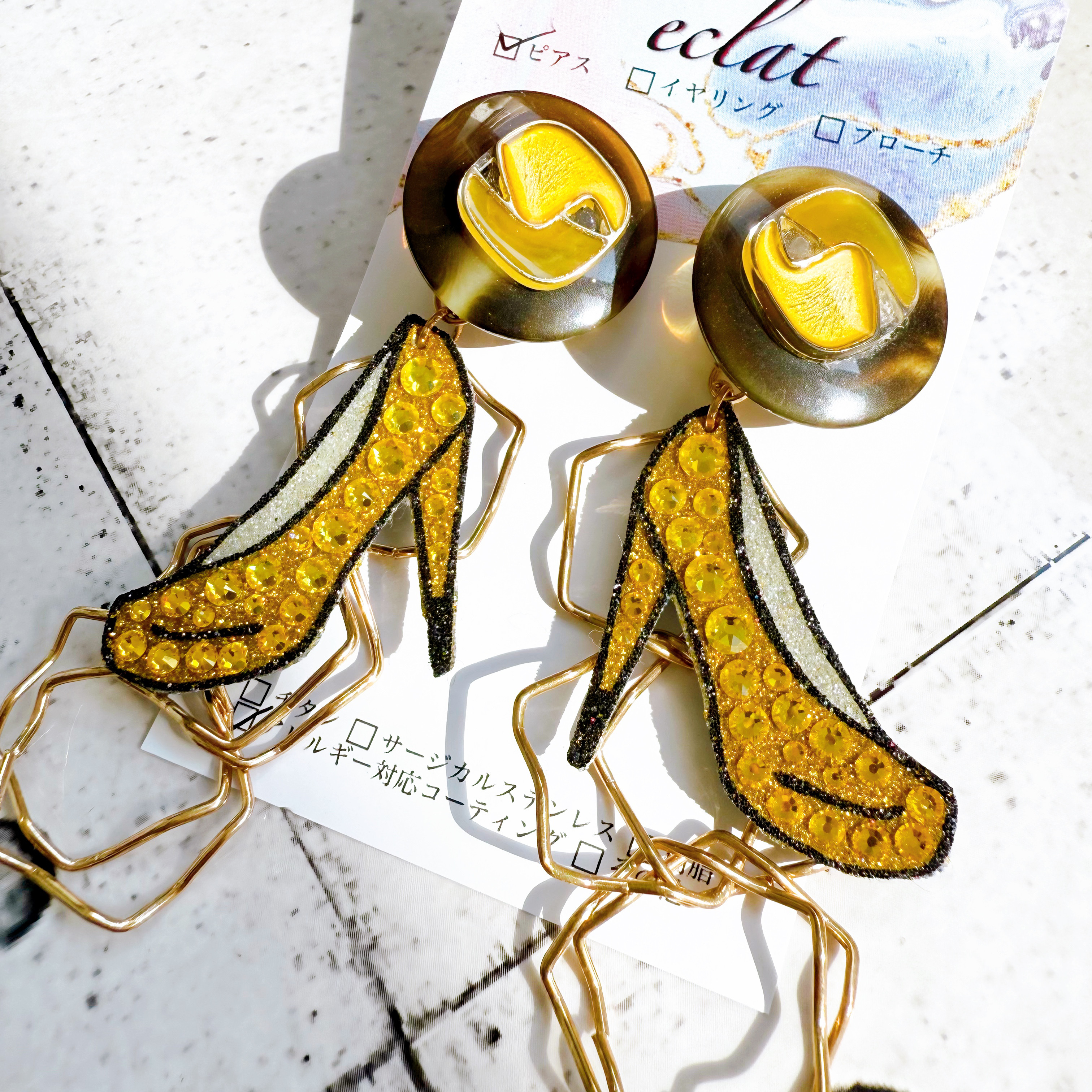 じゃらじゃらハイヒールピアス 合成皮革のレザーアクセサリー