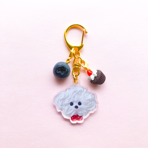 フェイクスイーツとホイップ犬のアクリルキーホルダー その他