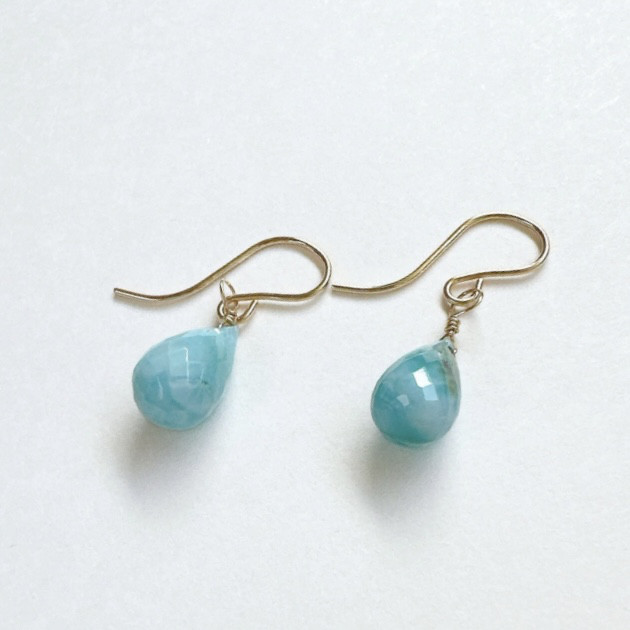 ラリマーの一粒ピアス14Kgf　シンプルピアス　日常使いしやすいピアス　揺れるピアス