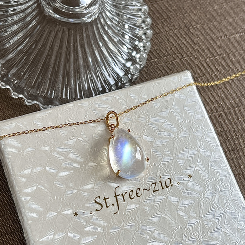 天然石 14kgf レインボームーンストーン(枠留め) ネックレストップ