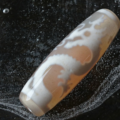 極上✨橙玉髄✨宝珠双龍神天珠 天然石 F* 通販 17751940｜Creema(クリーマ) 