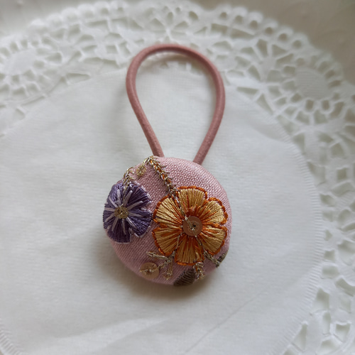 国産ヘアゴム使用】インド刺繍リボンのくるみボタンヘアゴム No.2