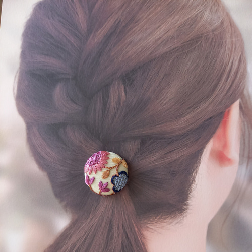 国産ヘアゴム使用】インド刺繍リボンのくるみボタンヘアゴム No.2