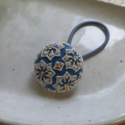 国産ヘアゴム使用】インド刺繍リボンのくるみボタンヘアゴム No.3