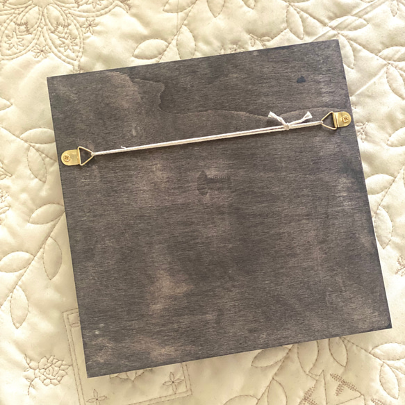 うさぎさんの想い〈毛糸 刺繍糸 アート 壁掛け 絵 インテリア うさぎ ウサギ アニマル 動物〉 刺繍糸 インテリア うさぎ ウサギ アニマル