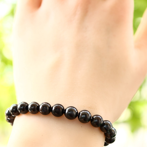 ☆漆黒の守護石☆ブラックアイアンスギライト：7ミリ☆…☆天然石