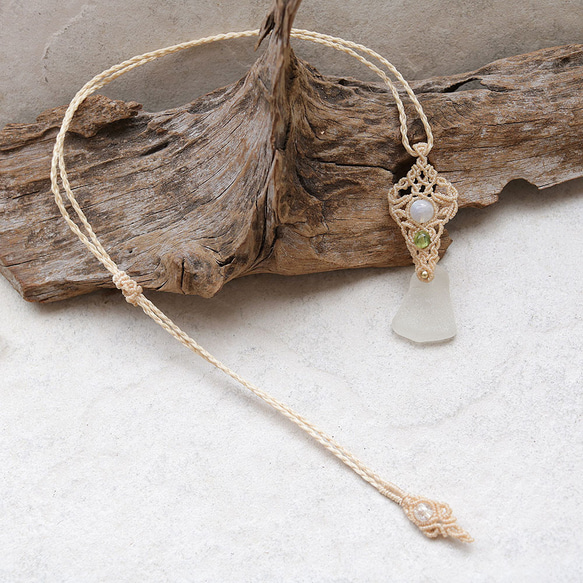 シーグラスとムーンストーンとペリドット天然石マクラメネックレスmac378エスニックアジアンエキゾチックアレルギーフリー 5枚目の画像