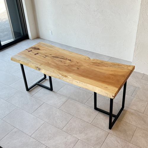 ダイニングテーブル 栃 トチ 一枚板 ウレタン塗装 幅180cm 73cm 高さ