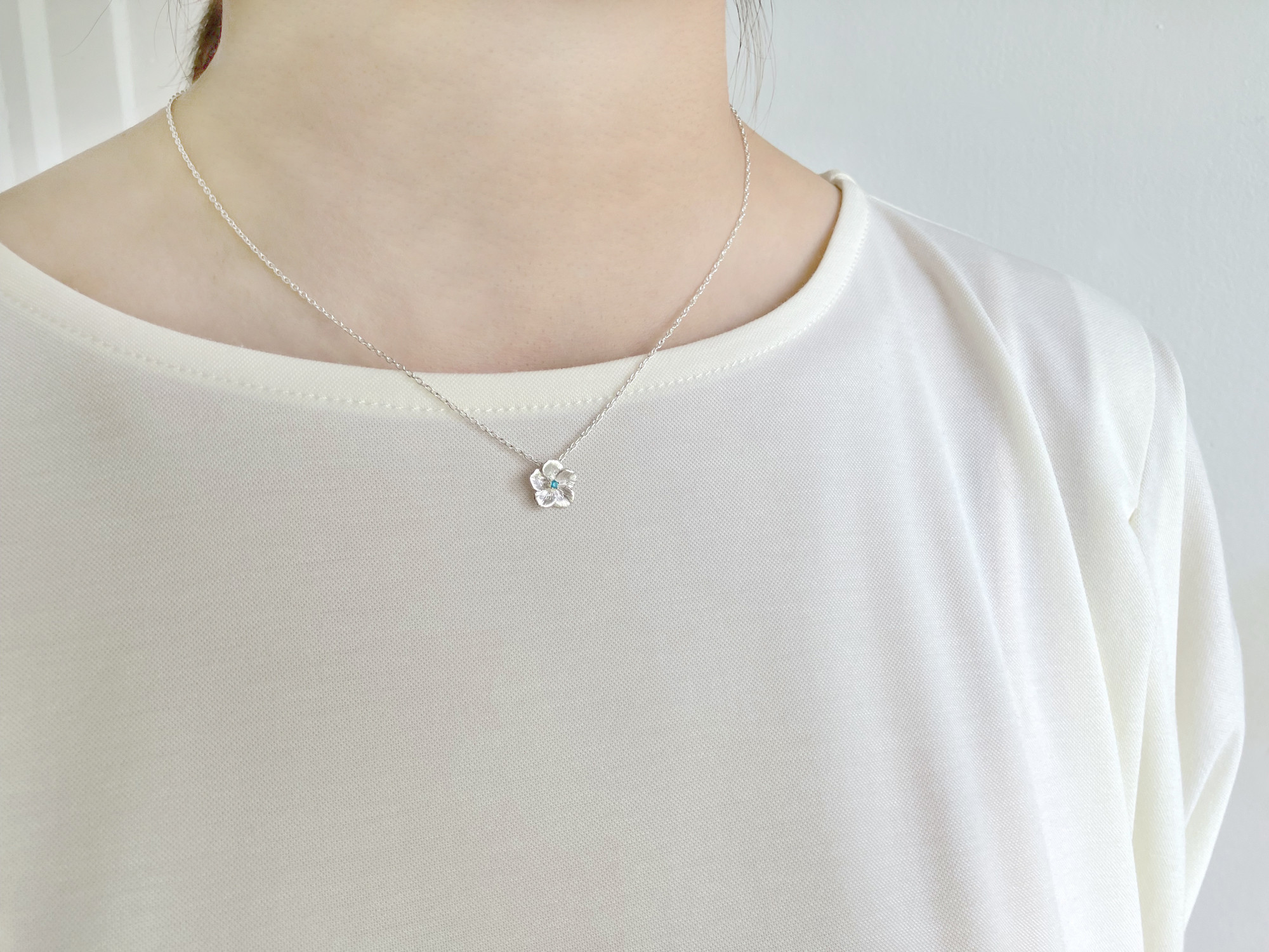 ネモフィラのネックレス