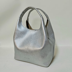 新作日本製　お出かけに最適なサイズ感でマルチに活躍する姫路レザーの トートバッグ Poco=ポコ　選べる13色　 14枚目の画像