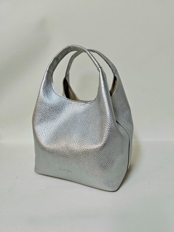 新作日本製　お出かけに最適なサイズ感でマルチに活躍する姫路レザーの トートバッグ Poco=ポコ　選べる13色　 14枚目の画像