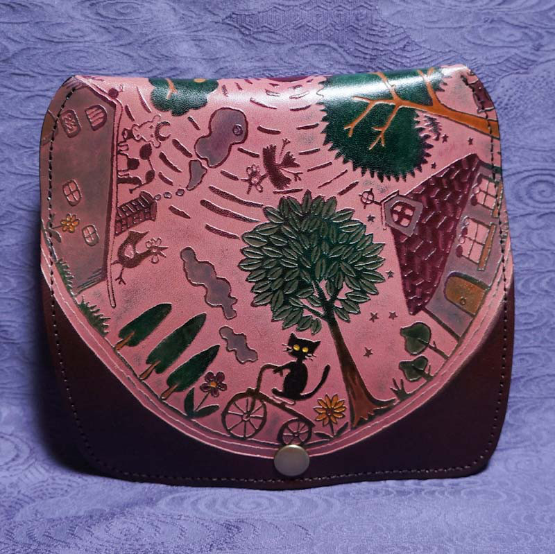 猫のデザイン　バッグ　財布等　レザークラフト　オール皮革 眼鏡ケース　自転車猫 .赤と黒catwalk oikawa