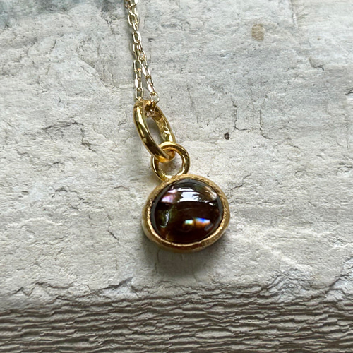 K24奈良県天川村行者還岳産◇天然レインボーガーネット（アンドラ