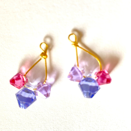 オーストリア製 Swarovski 稀少色 3色 紫 ピンク 揺れる 雫 ピアス 