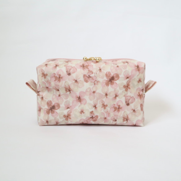 リバティ ネビュリー ポーチ コスメポーチ ラミネート LIBERTY. プレミアム リバティプリント スクエア 多機能 ポーチ