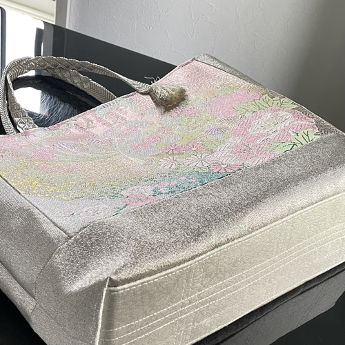 帯リメイクバッグ A4サイズ 佐賀錦 丸文に季節の花々とオシドリ トート  