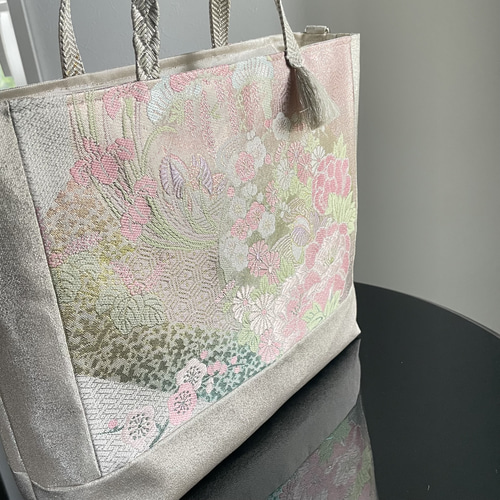 帯リメイクバッグ A4サイズ 佐賀錦 丸文に季節の花々とオシドリ トート  