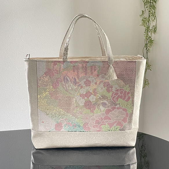 帯リメイクバッグ A4サイズ 佐賀錦 丸文に季節の花々とオシドリ トート  