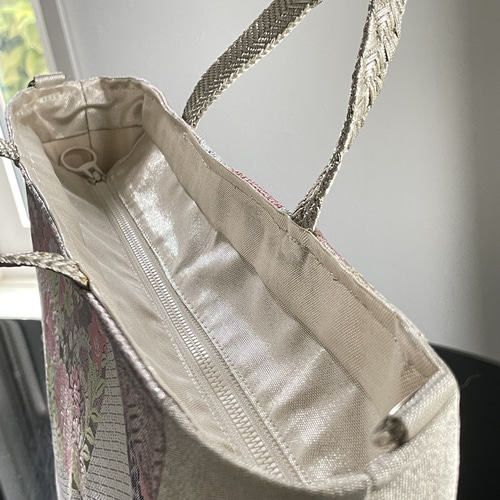 帯リメイクバッグ A4サイズ 佐賀錦 丸文に季節の花々とオシドリ トート  