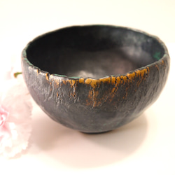抹茶椀＜一点もの＞　手捻り・緑青の風景 2枚目の画像