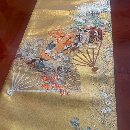 2643 豪華刺繍の袋帯で作った正絹テーブルランナー 海外へのお