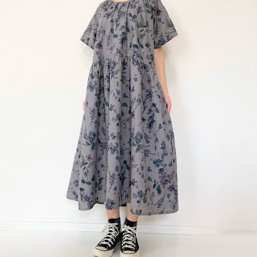 リネンの半袖ワンピース＊ナチュラル花柄＊ゆったりリラックス＊国産