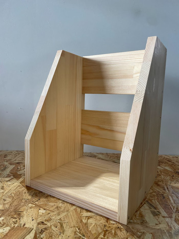 ハンドメイド　木製ブックスタンド 旭川クラフト Arms 工房アームズ ブックスタンド 国産クラフト 木製