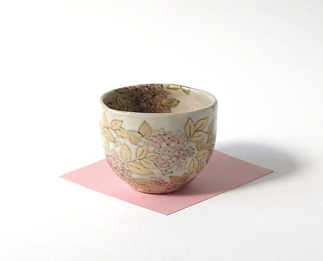 ななかまど　ぐい呑　優しく華やかな印象のうつわ　花ななかまど　ぐい呑　陶器