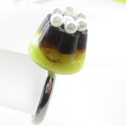 今日一日の「お疲れ様」を、自分にしてあげたいから、クォーツを開けてプリンを食べよう♪(創作リング)SR875 2枚目の画像