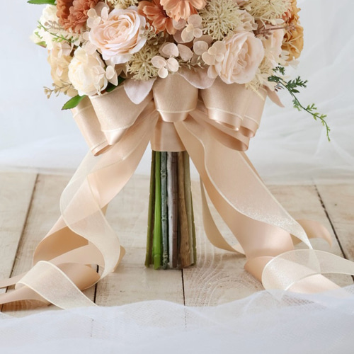 mocaベージュ ウェディングブーケ ブートニア付き 前撮りドライフラワーブーケ ベージュ系ウェディングブーケブートニア付き ウェディングブーケ