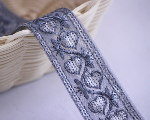 【大特価】インド刺繍リボン 在庫整理品 数量限定 インド刺繍リボン 1巻売 8m C003 | はぎれセット
